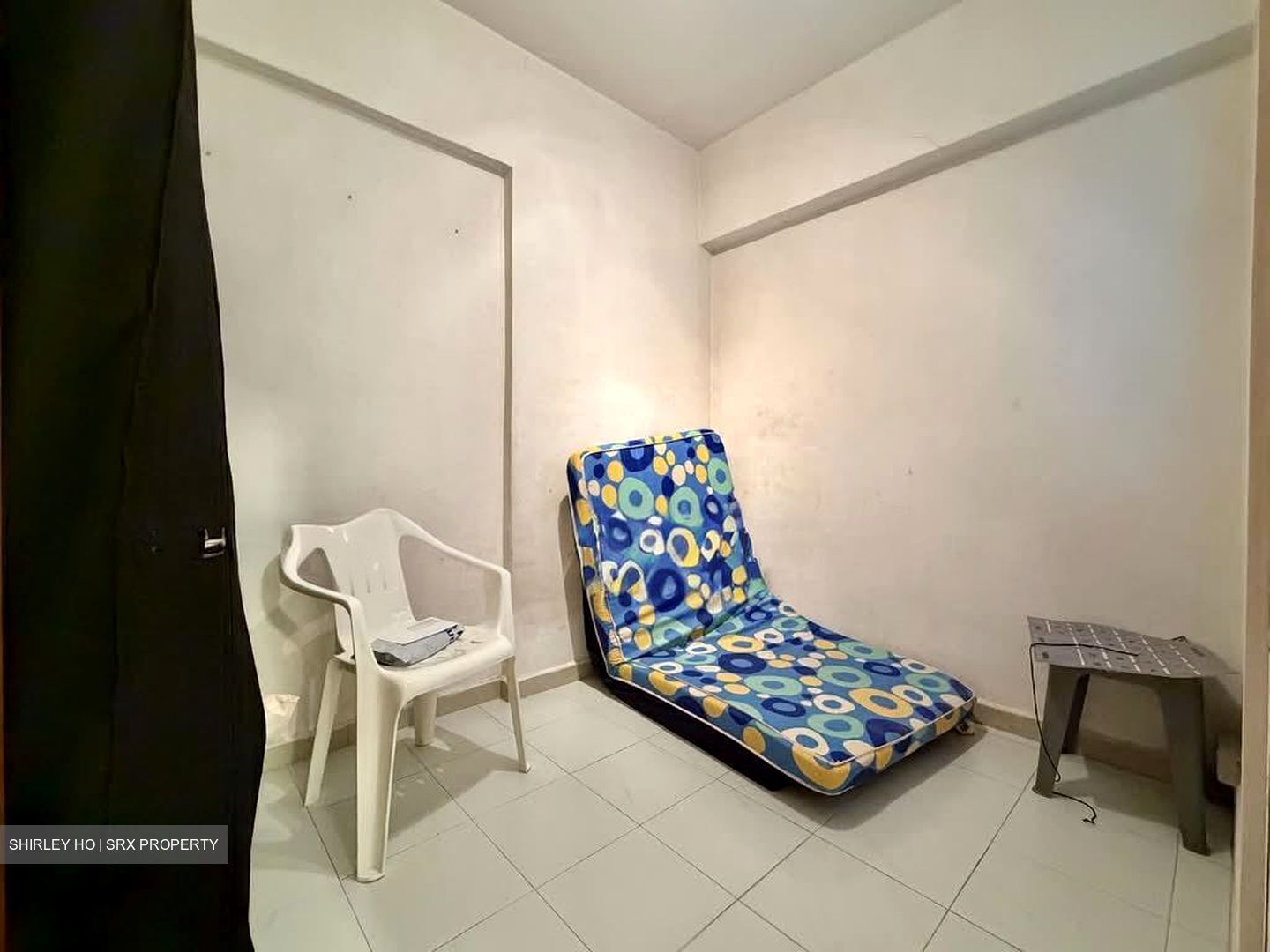 Blk 405 Hong Kah Court (Jurong West), HDB Executive #553572911